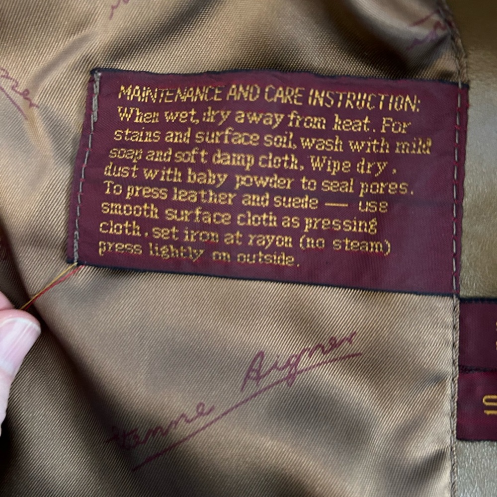 Women's Brown Leather Jacket - Picture 6 of 11